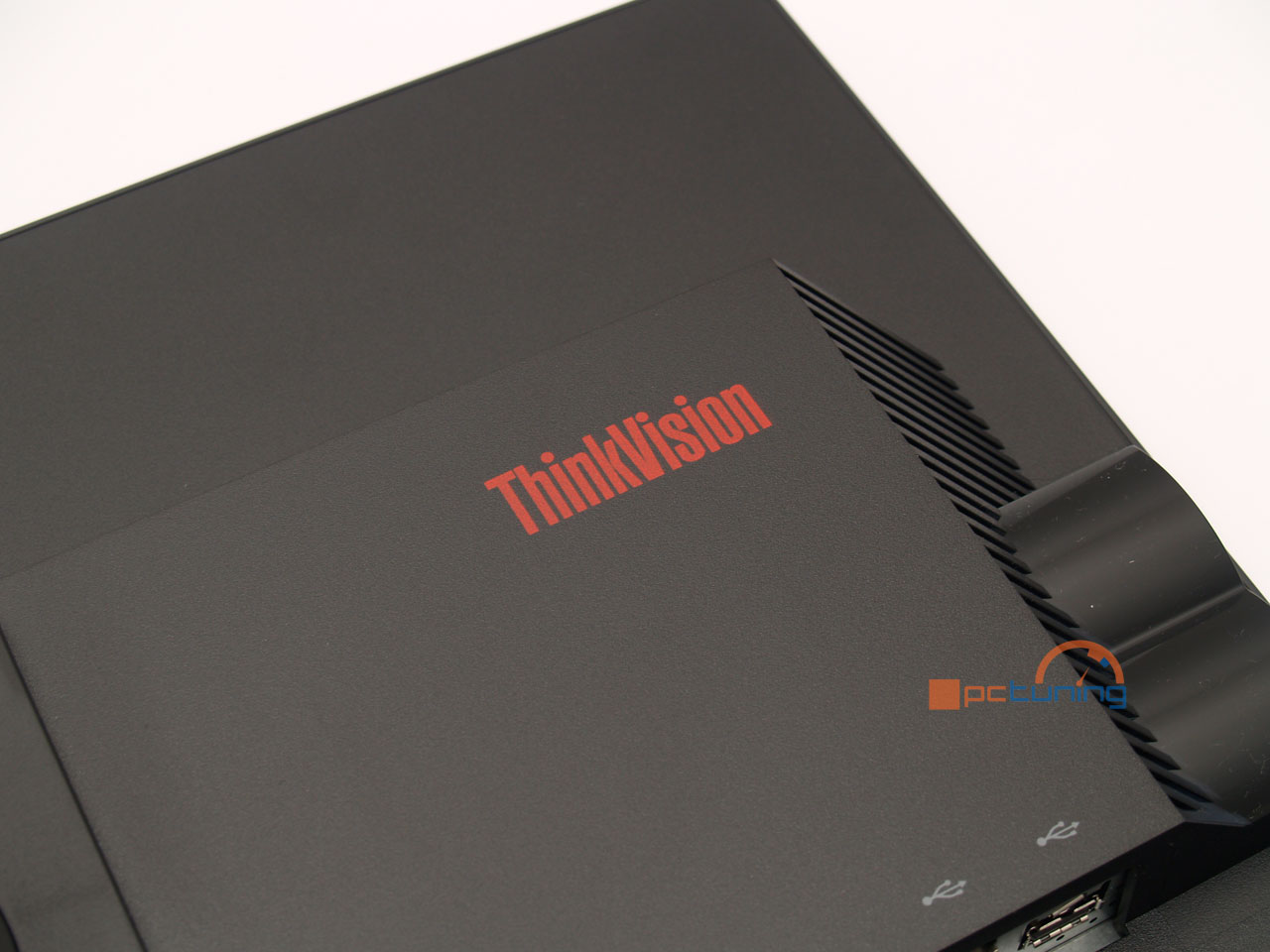 Lenovo ThinkVison L2251x Wide – zelený profesionál