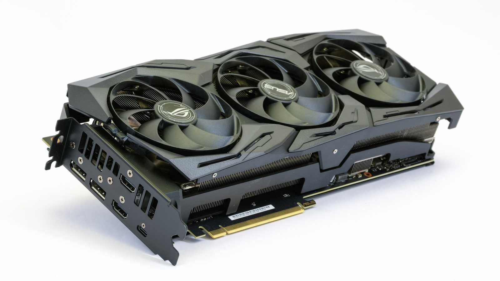 Test Asus ROG Strix RTX 2080 O8G: výkon i bez špuntů v uších