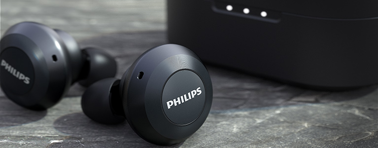 Společnost Philips představila nové televizory, sluchátka a reproduktory