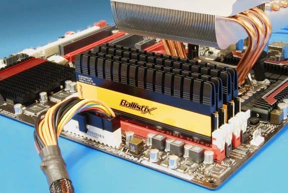 DDR3 moduly Ballistix mají slušné chlazení a tepelný senzor