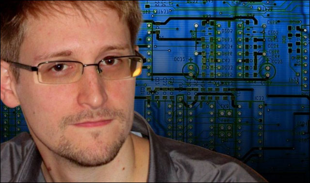 Edward Snowden nedoporučuje používat Google, Dropbox a Facebook