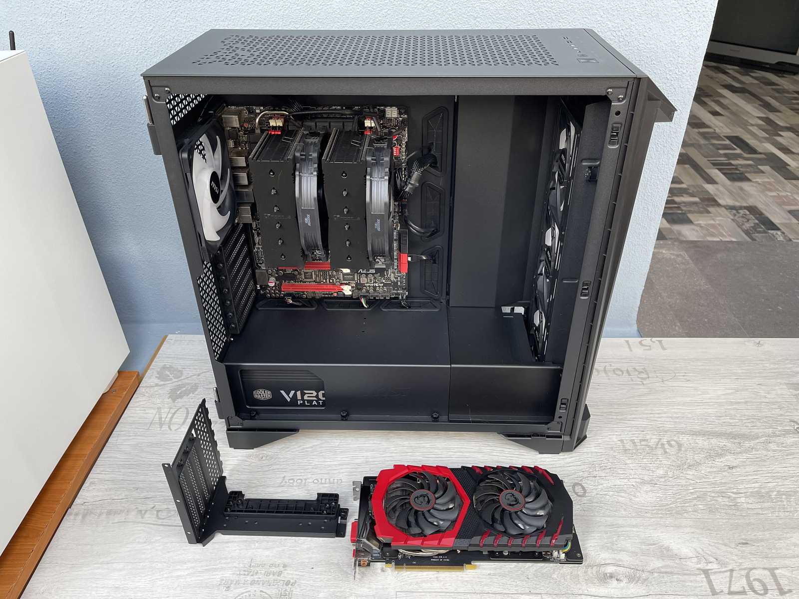 Test skříně MSI MEG PROSPECT 700R – velký displej coby oceněná inovace