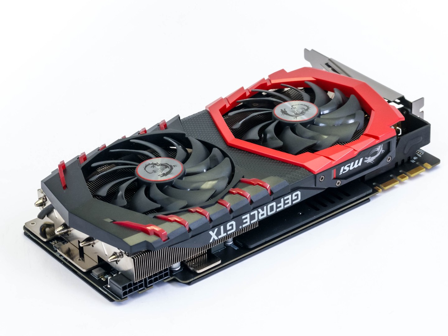 MSI GTX 1080 Ti Gaming X: Když se drak urve z řetězu