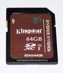 Test 64GB karet SD: 4× SDXC a 10× MicroSDXC 