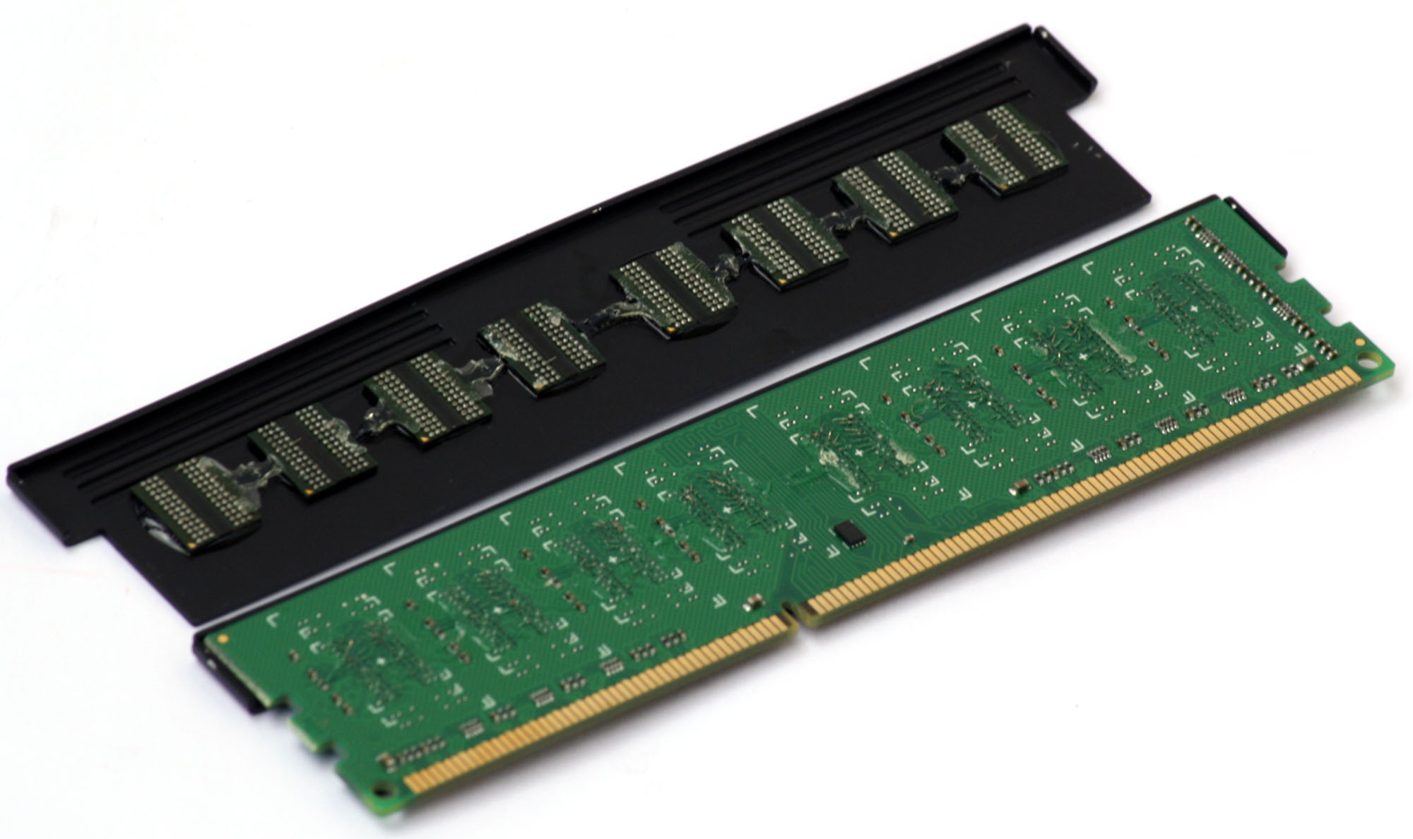 Velký srovnávací test levných DDR3 pamětí s kapacitou 8 GB