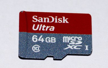 Test 64GB karet SD: 4× SDXC a 10× MicroSDXC 