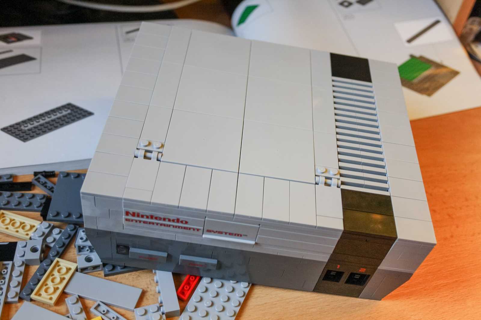 NES, jeho jméno je Lego NES!