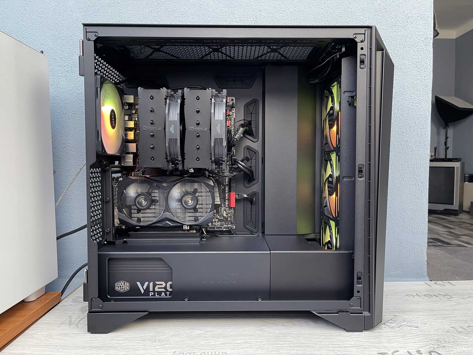 Test skříně MSI MEG PROSPECT 700R – velký displej coby oceněná inovace