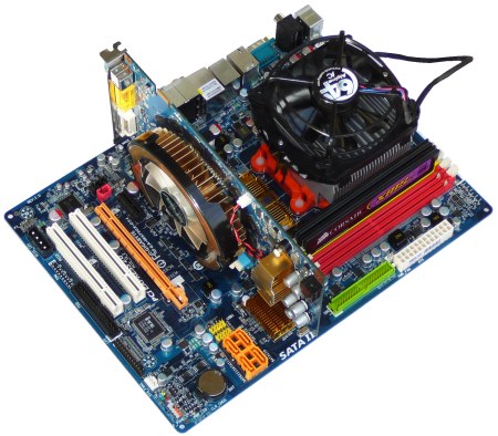 Gigabyte MA790FX-DS5 a MA790X-DS4: duel čipsetů AMD RD790FX a AMD RD790X