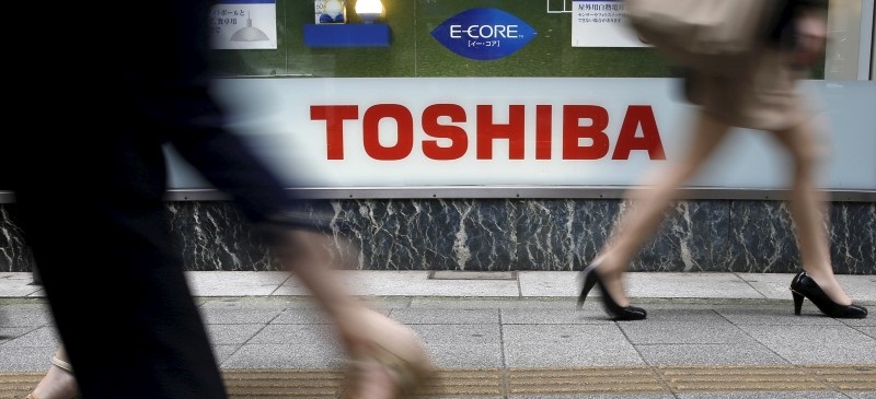 Zájemci už krouží nad čipovou divizí Toshiby