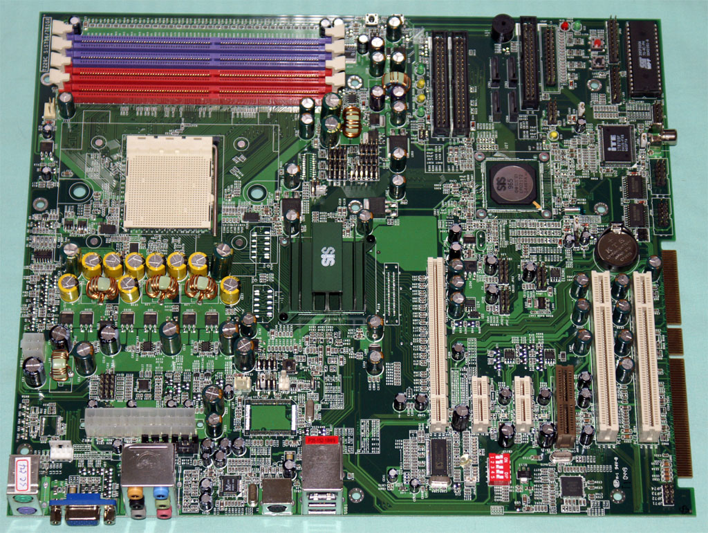 Nová čipová sada pro procesory Athlon 64, SiS756 - test zákl. desky