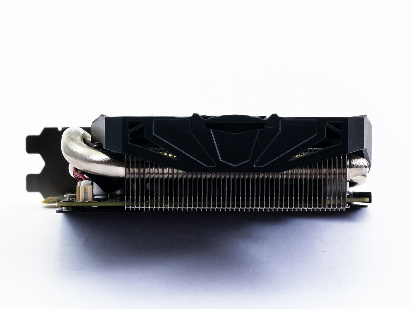 Asus Strix GeForce GTX 980 Ti a Strix R9 390 s DCU III v testu