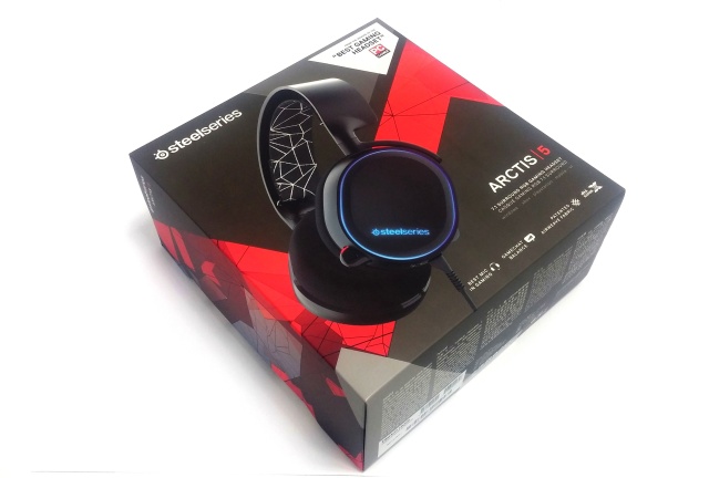 SteelSeries Arctis 5: moderní a elegantní headset