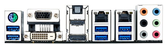 Gigabyte odhalil finální podobu základní desky Z77X-UP7 s 32 fázovou napájecí kaskádou