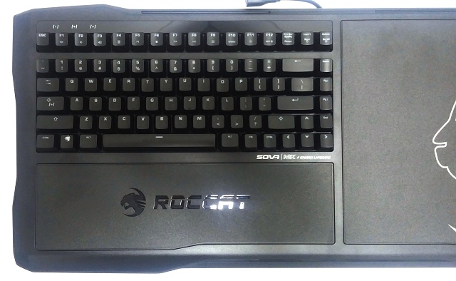 CSko, tanky nebo LoL z pohodlí gauče? To Roccat Sova MK umí!