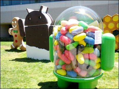 Android 4.1 Jelly Bean už má svou sochu před Googleplexem