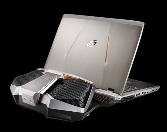 Nadupaný herní notebook Asus ROG GX800 s vodním chlazením přijde ještě tento měsíc