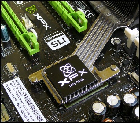 XFX nForce 790i Ultra SLI - referenční deska NVIDIA