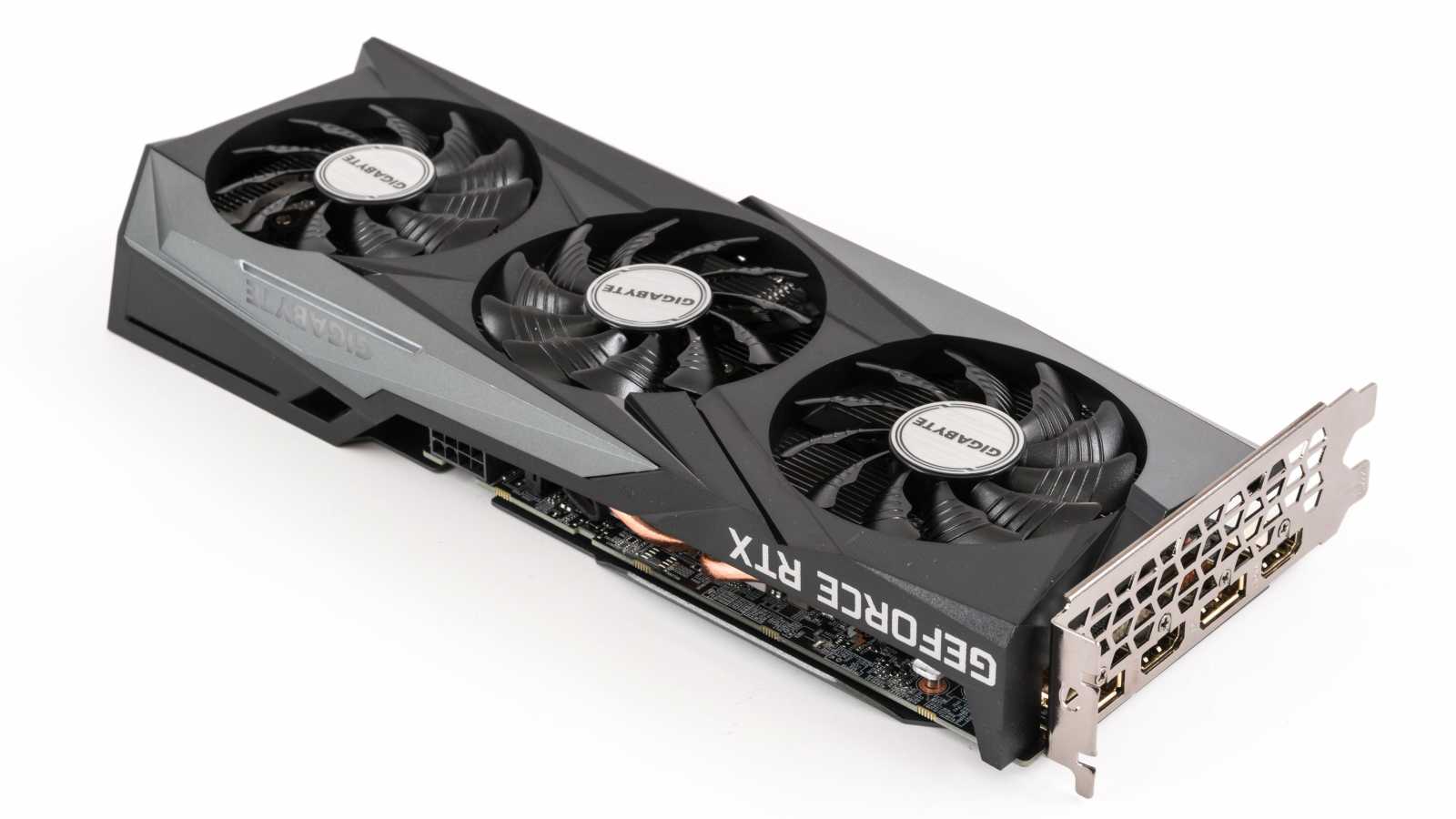 Gigabyte GeForce RTX 3050 Gaming OC: za dostupnější RTX