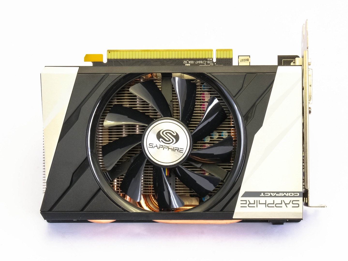 2× Sapphire R9 285: Dual-X a příjemné překvapení Compact