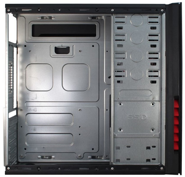 SY-139: nová cenově dostupná midi tower PC skříň se slušnou výbavou od firmy Inter-Tech