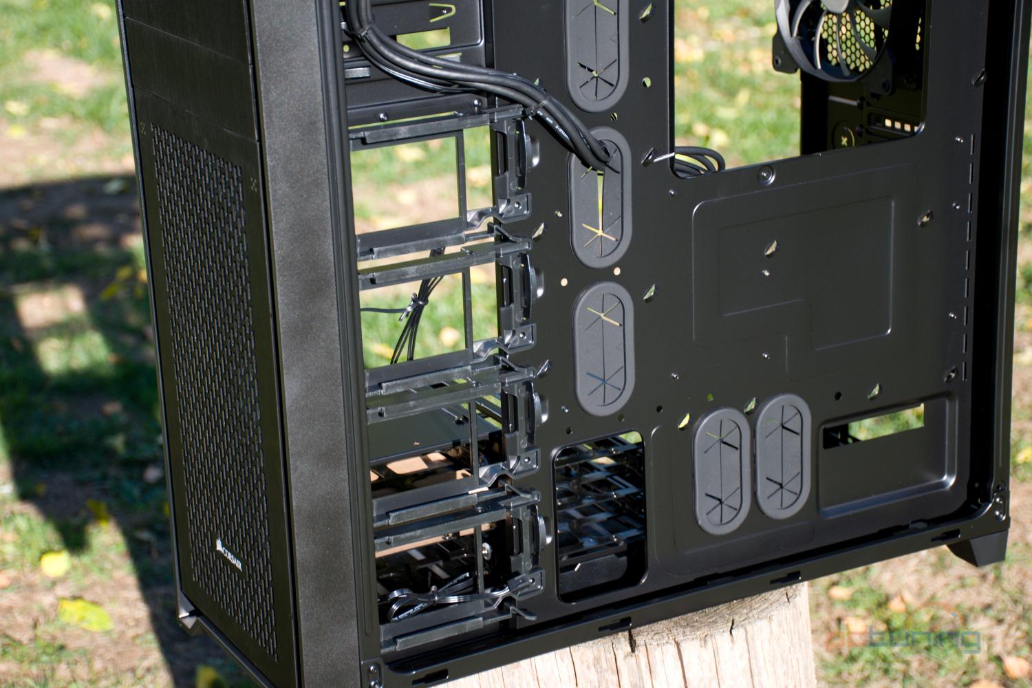 Corsair Obsidian 750D Airflow Edition: Pro pořádný průvan