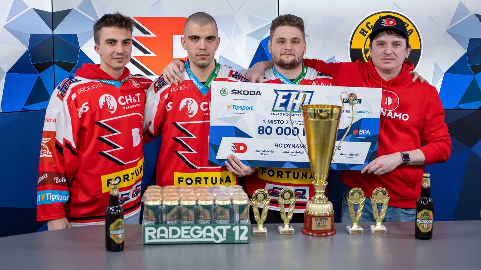 HC Dynamo Pardubice vládne virtuálnímu hokeji, klub si připsal už druhý mistrovský titul v řadě