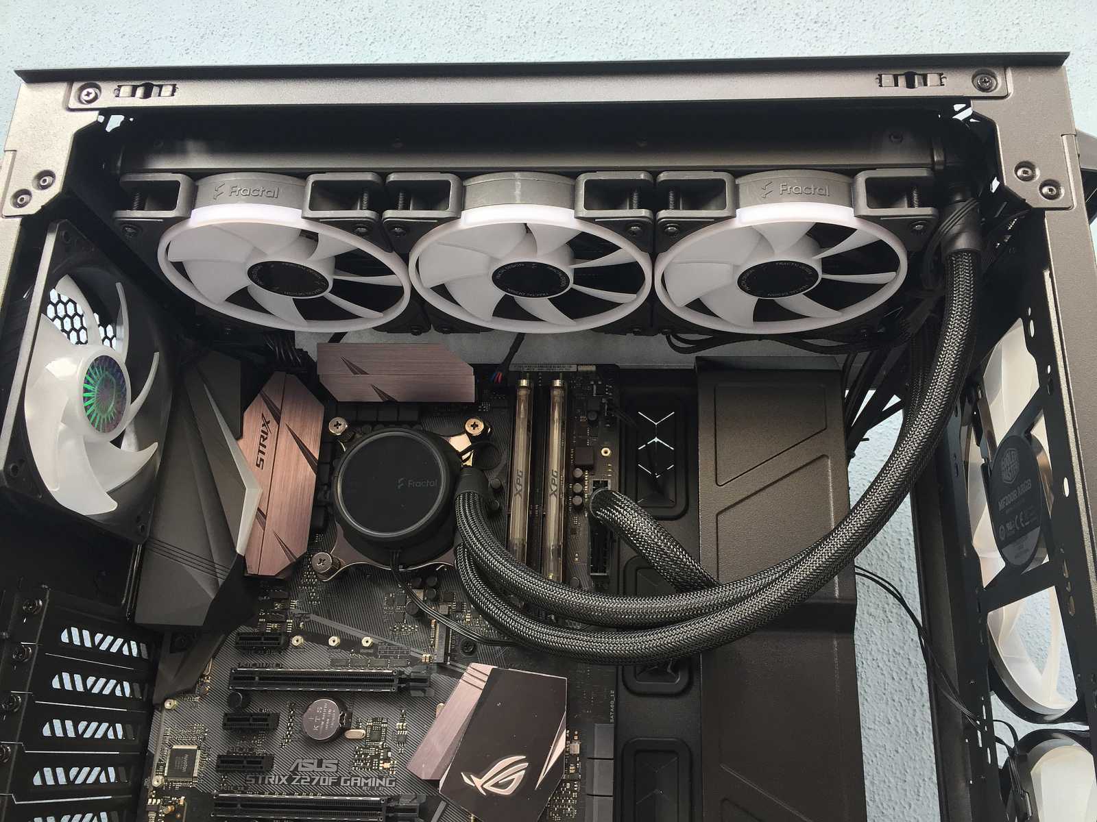 Test skříně Cooler Master HAF 500