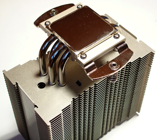 2× CoolerMaster vs. Noctua – design vs. kvalita