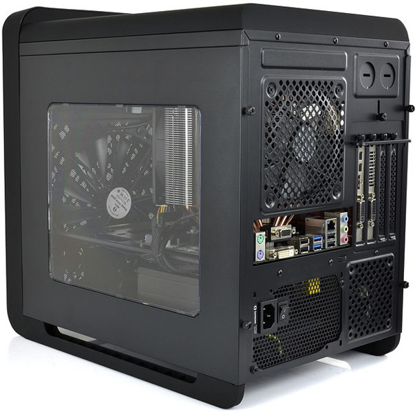 Alea M50 Pure Black: první kubická PC skříň značky Silentium PC