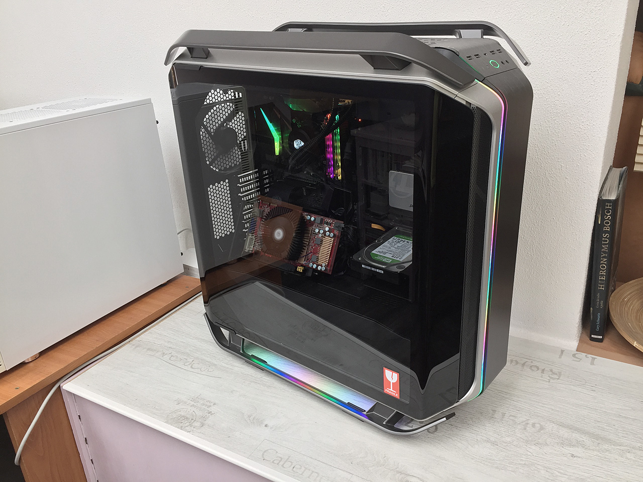 Test Cooler Master COSMOS C700M: Jaká je skříň za 13 tisíc