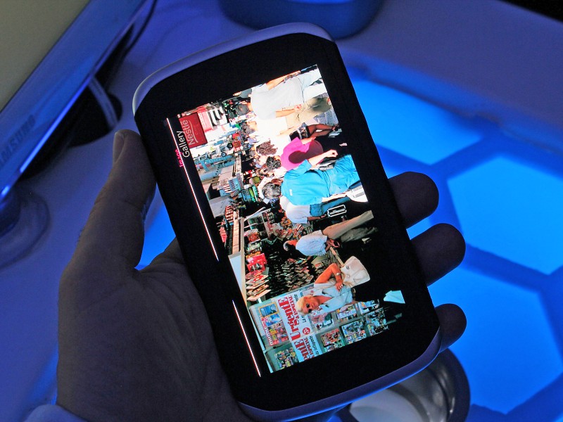 Nokia Kinetic: smartphone ohebný jako papír [video]