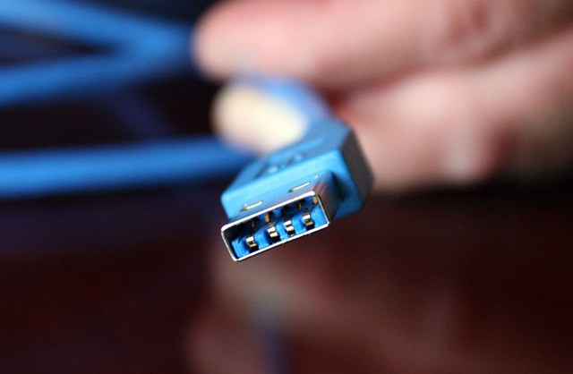 CES 2013: Nová specifikace USB 3.0 navýší rychlost na dvojnásobek. Definitivní konec ThuderBoltu?