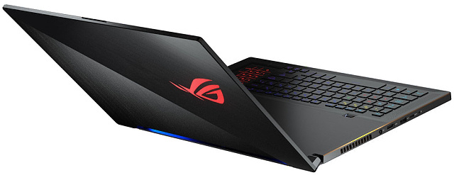 ASUS ROG Zephyrus GX701: herní stroj s fantastickým LCD