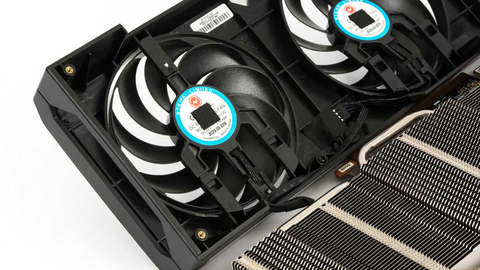 Pulse AMD Radeon RX 7600 8GB v testu: levný a dobrý základ od Sapphire