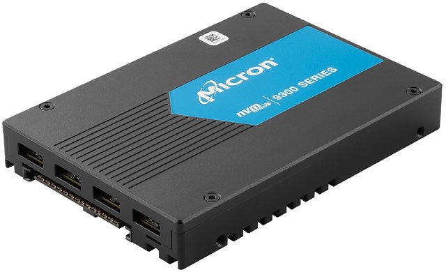 Micron 9300 Pro: Monstrózní 15TB SSD v testu