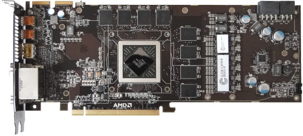 Nový drtič výkonu v testu – Asus Radeon HD 7970 3 GB