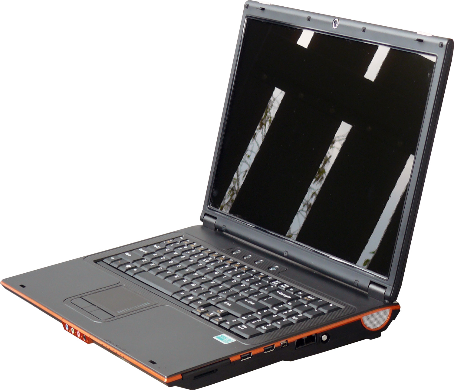 UMAX VisionBook 7900WXR - ultimátní notebook pro hráče