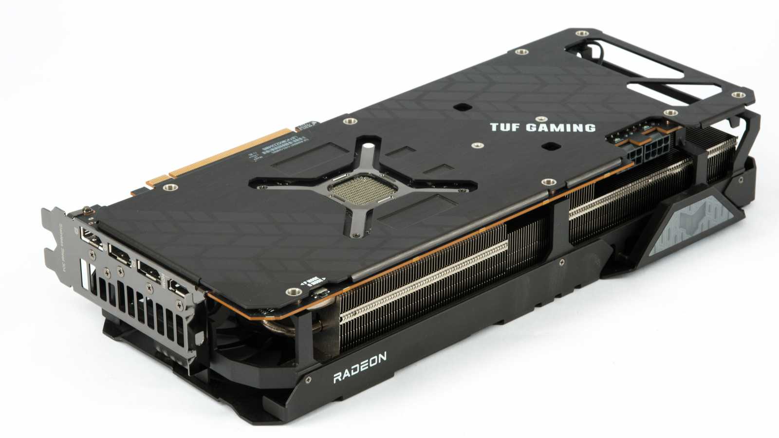 Asus TUF RX 6800 XT O16G Gaming v testu: skvělá a drahá karta