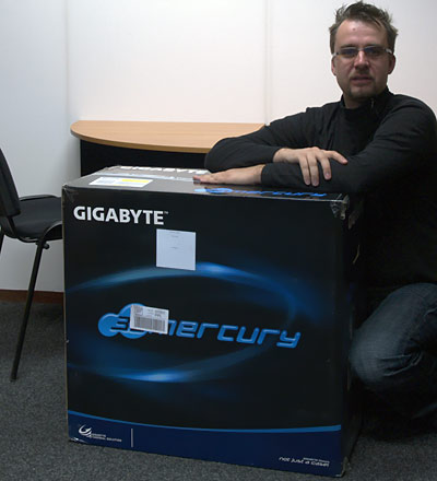 Gigabyte 3D Mercury - skříň s vodníkem pod kapotou