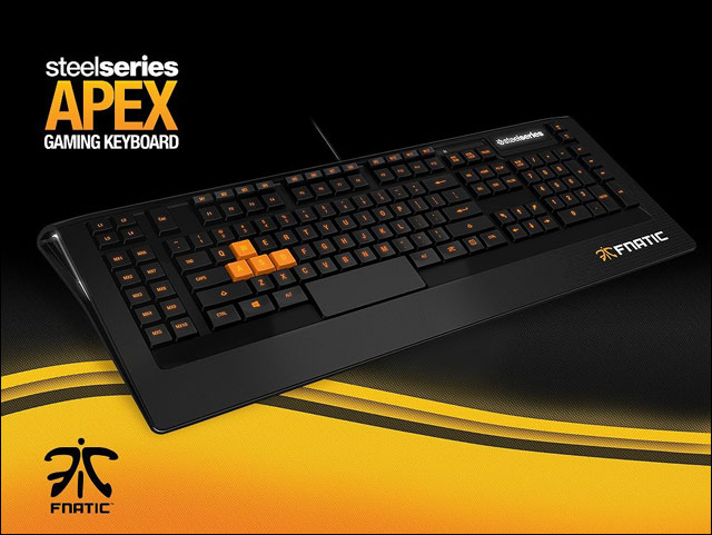 Firma SteelSeries oblékla své herní periferie do barev týmu Fnatic