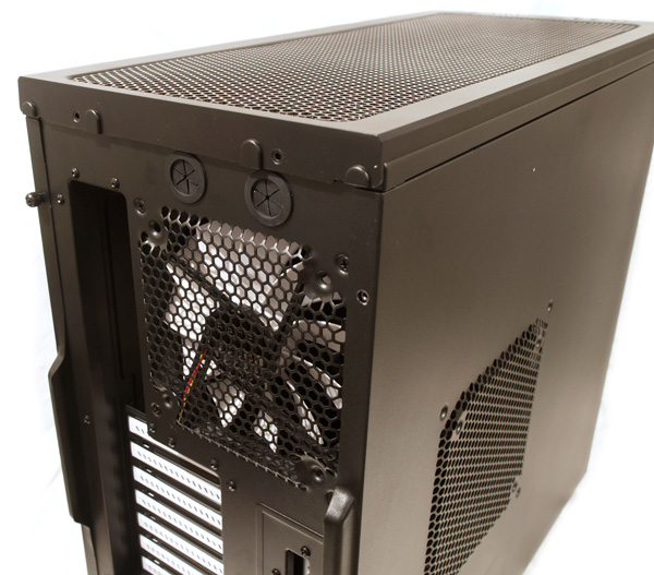 Fractal Design Arc Midi – elegán z královské rodiny