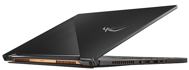 ASUS ROG Zephyrus GX701: herní stroj s fantastickým LCD