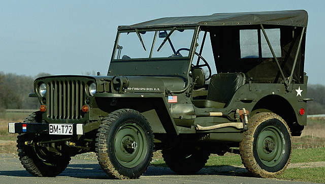 Letitý jeep Willys