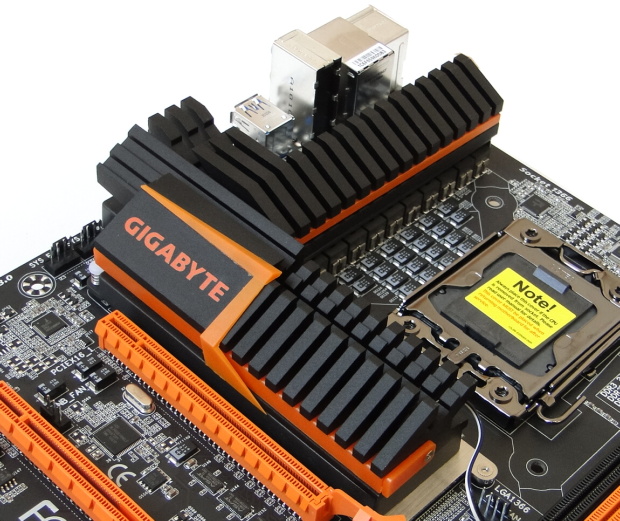 Gigabyte GA-X58A-OC – oranžový ďábel jen pro taktování