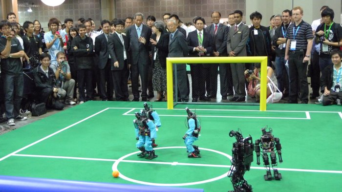 Na mistrovství světa robotů ve fotbale byli nejúspěšnější Asiaté [video]