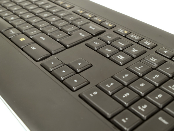 Logitech Wireless Illuminated Keyboard – průvodce tmou