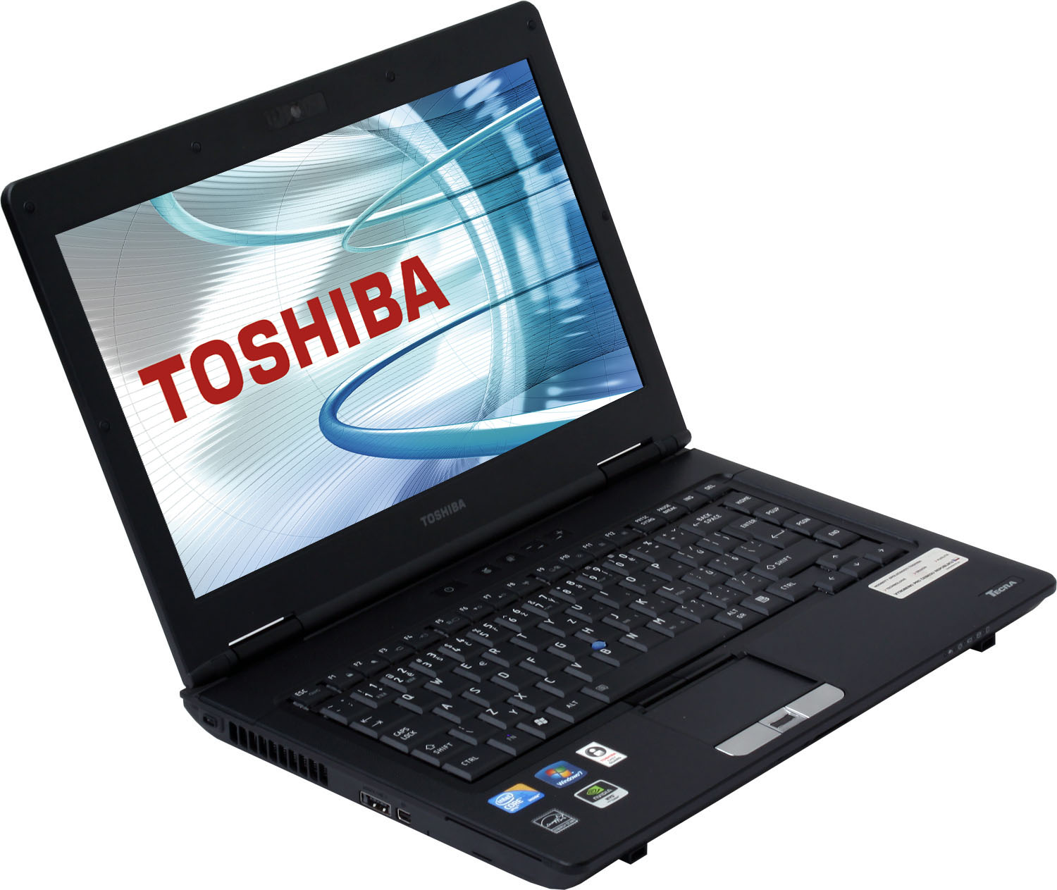 Toshiba Tecra M11 — profesionál s Nvidia Quadro pod kapotou