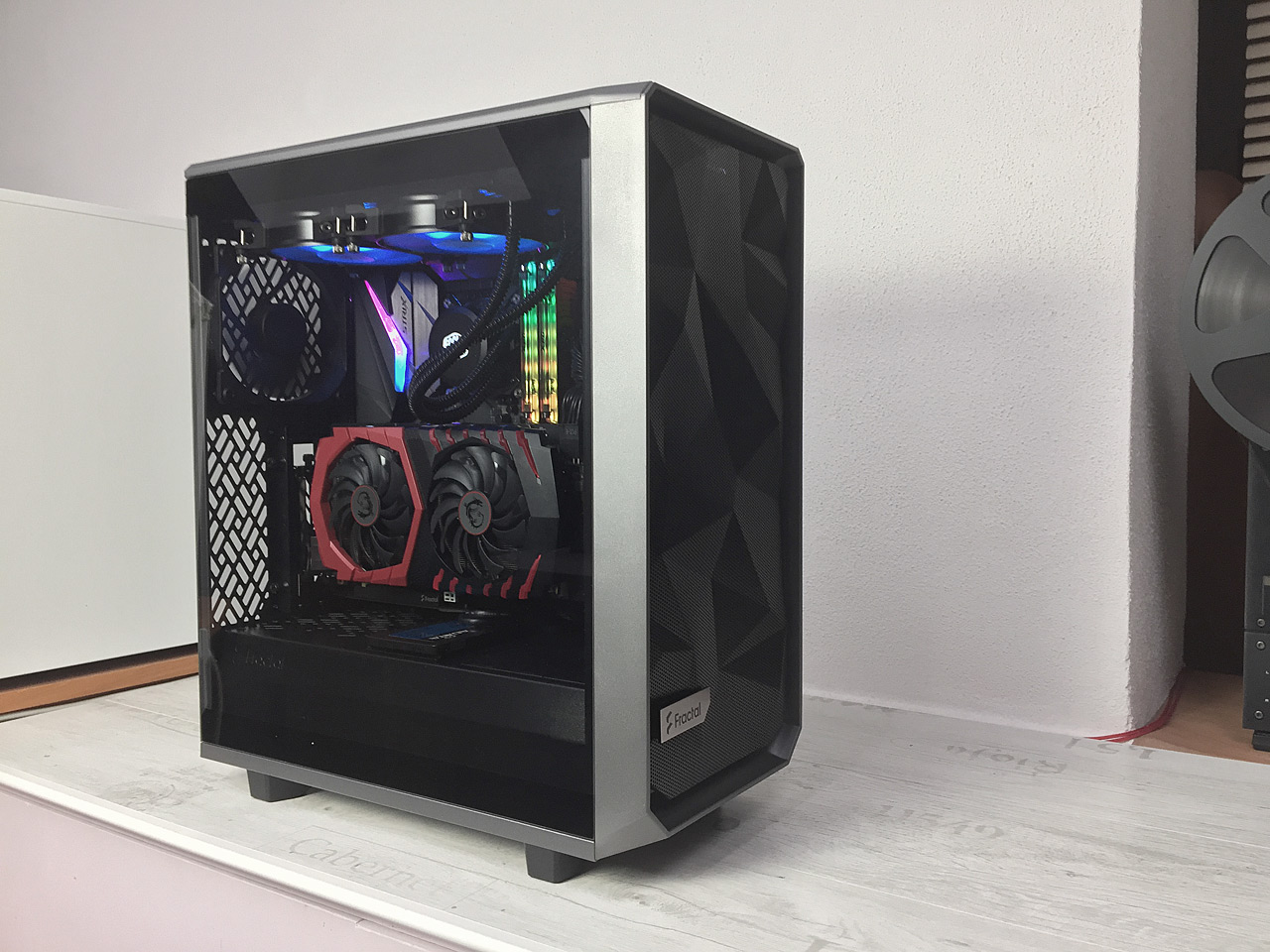 Fractal Design Meshify 2 Compact  — ještě lepší a stylovější