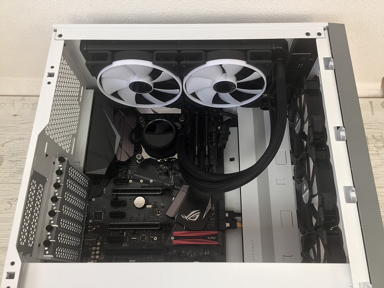 Skříně Corsair 4000D AIRFLOW a iCUE 4000X RGB v testu